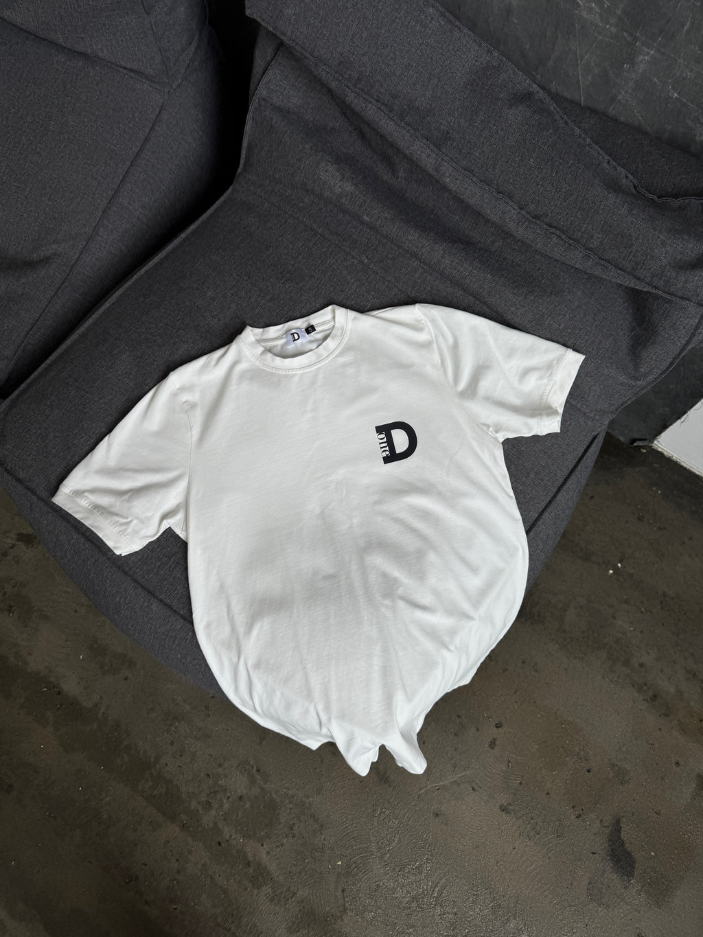 Футболка White