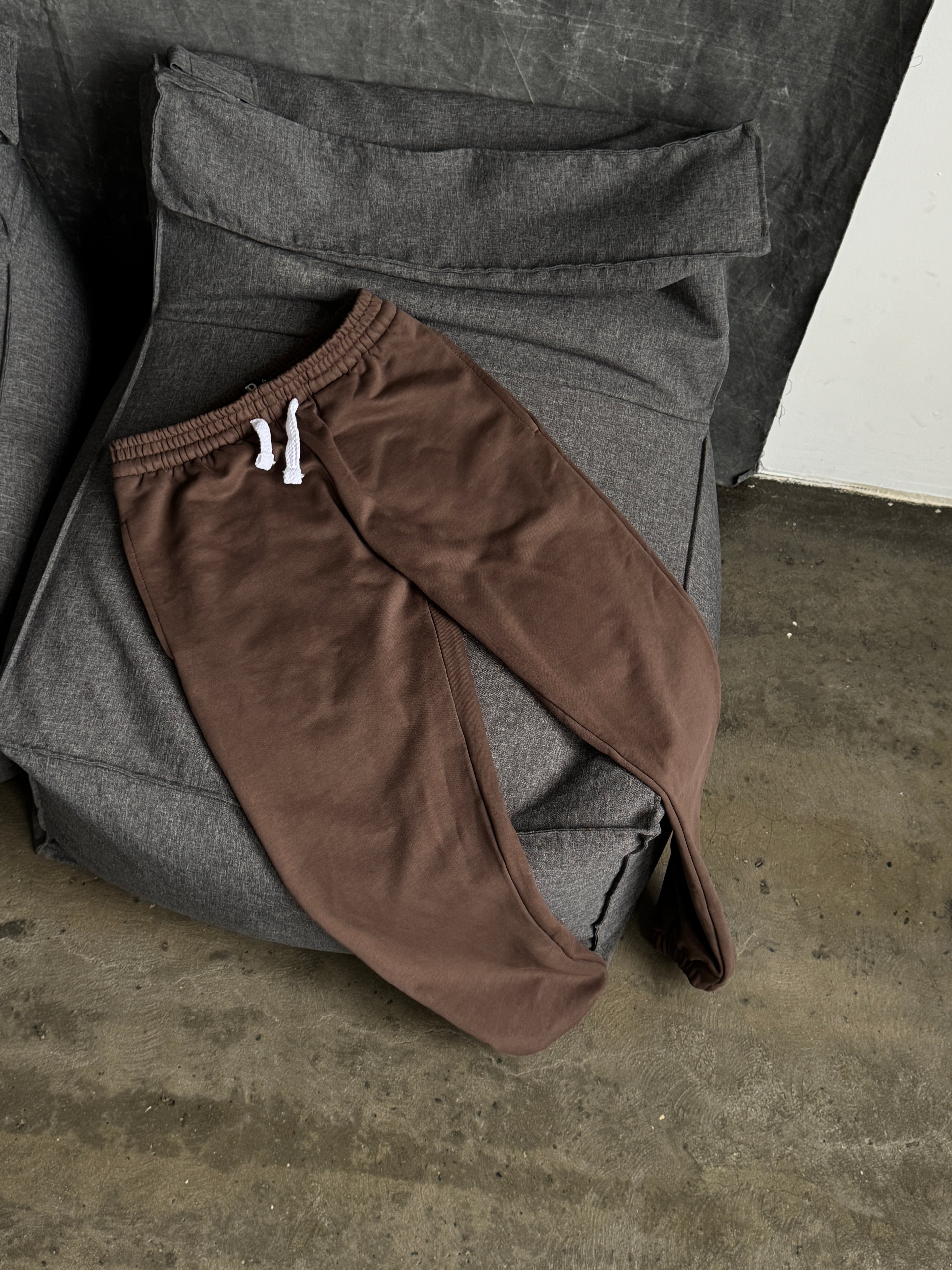 Штани Chocolate