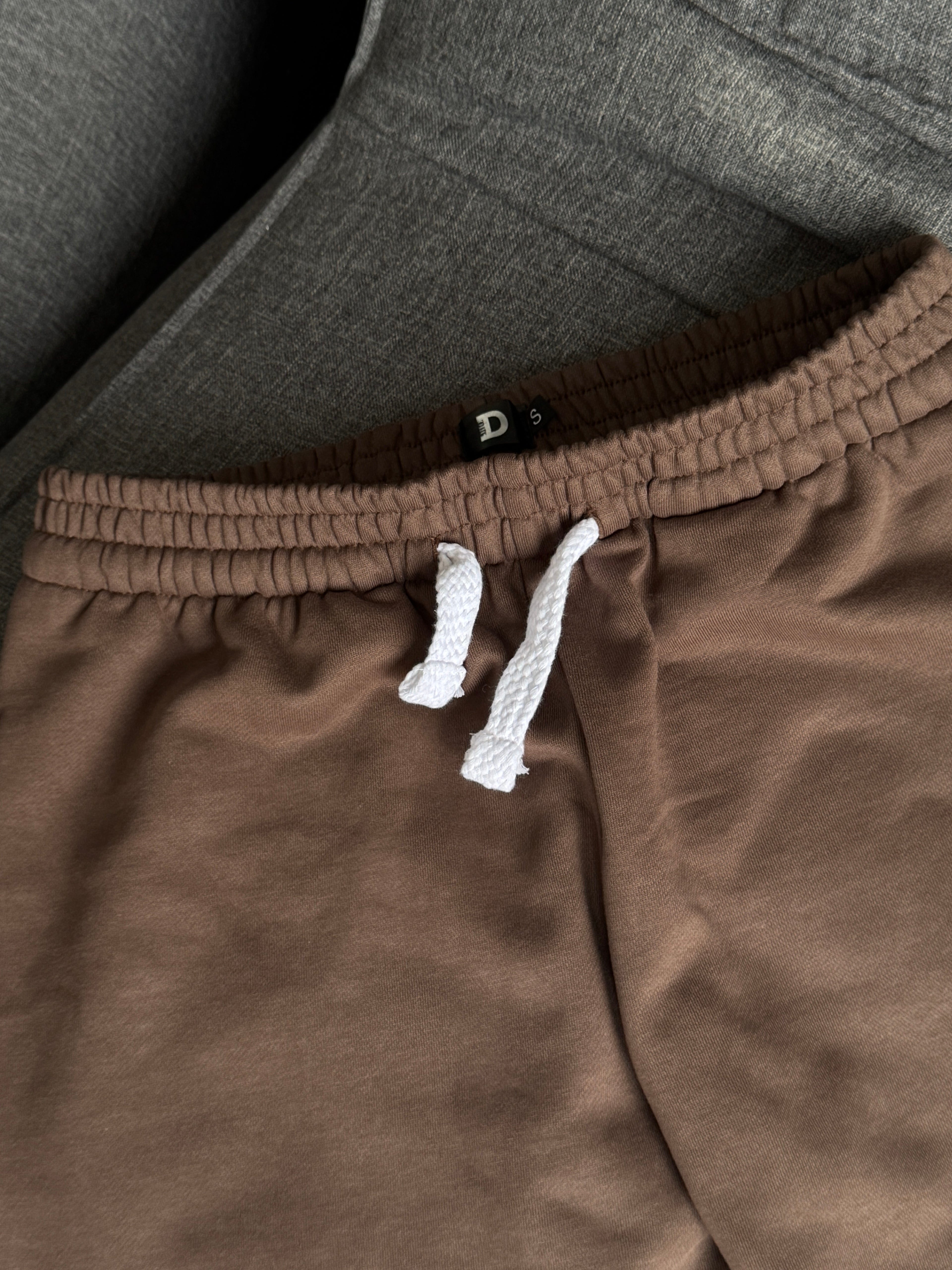 Штани Chocolate